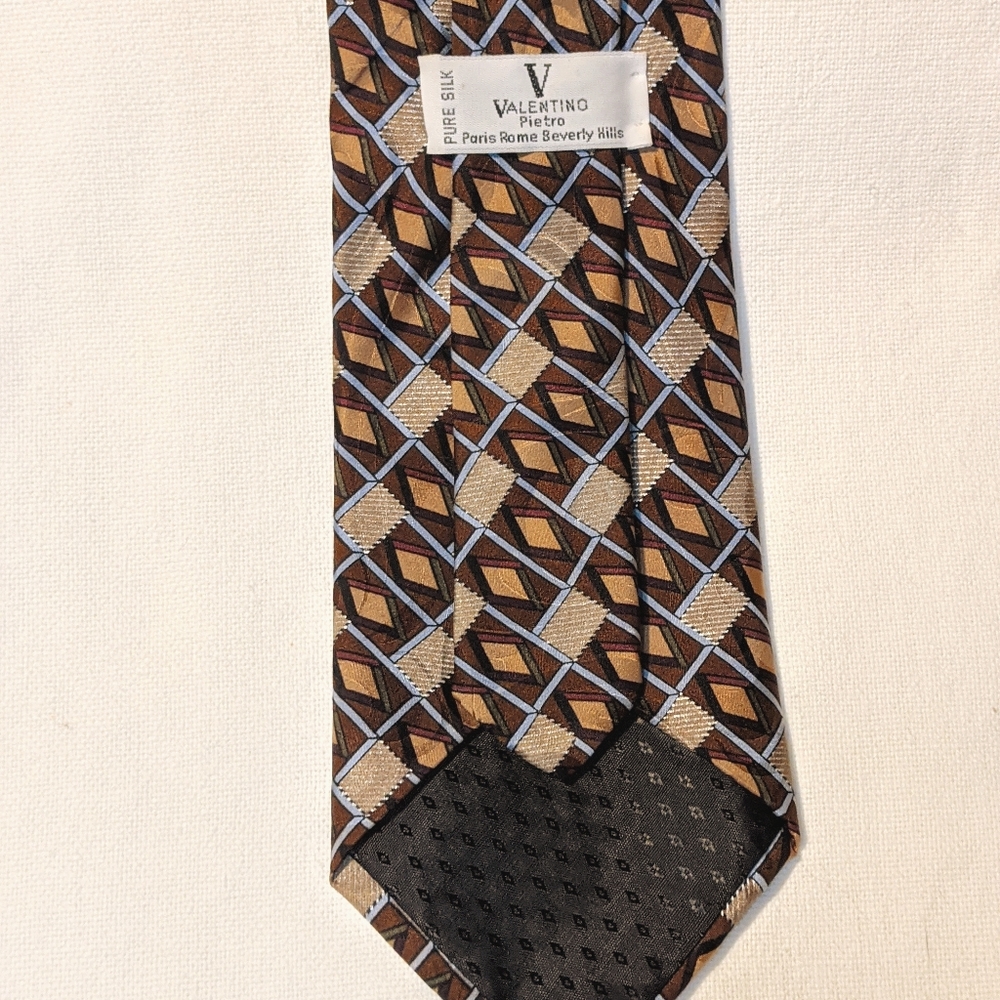Rare Valentino Pietro tie